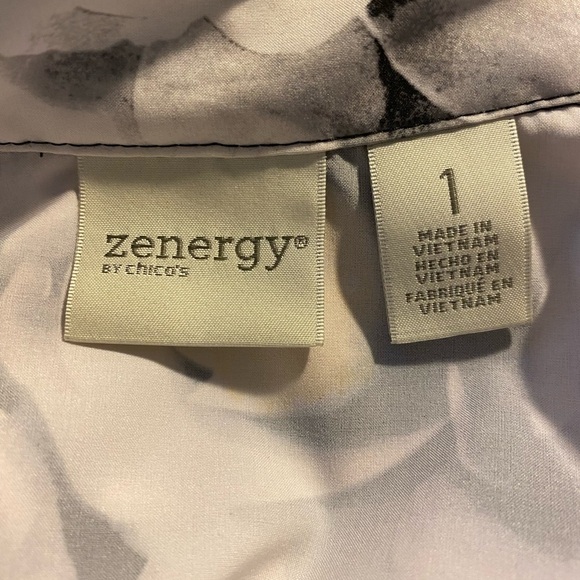 Chico's Zenergy Neema Black and White Floral Jacket - Picture 5 of 7